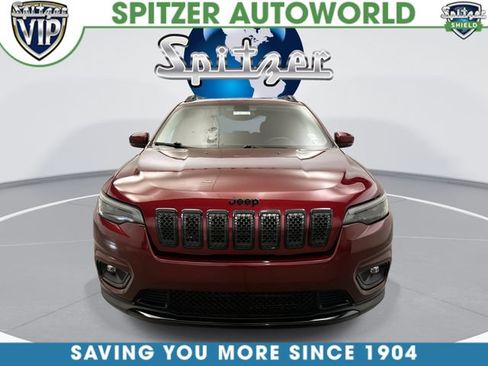Used 2019 Jeep Cherokee Latitude Plus AWD/4WD image 5