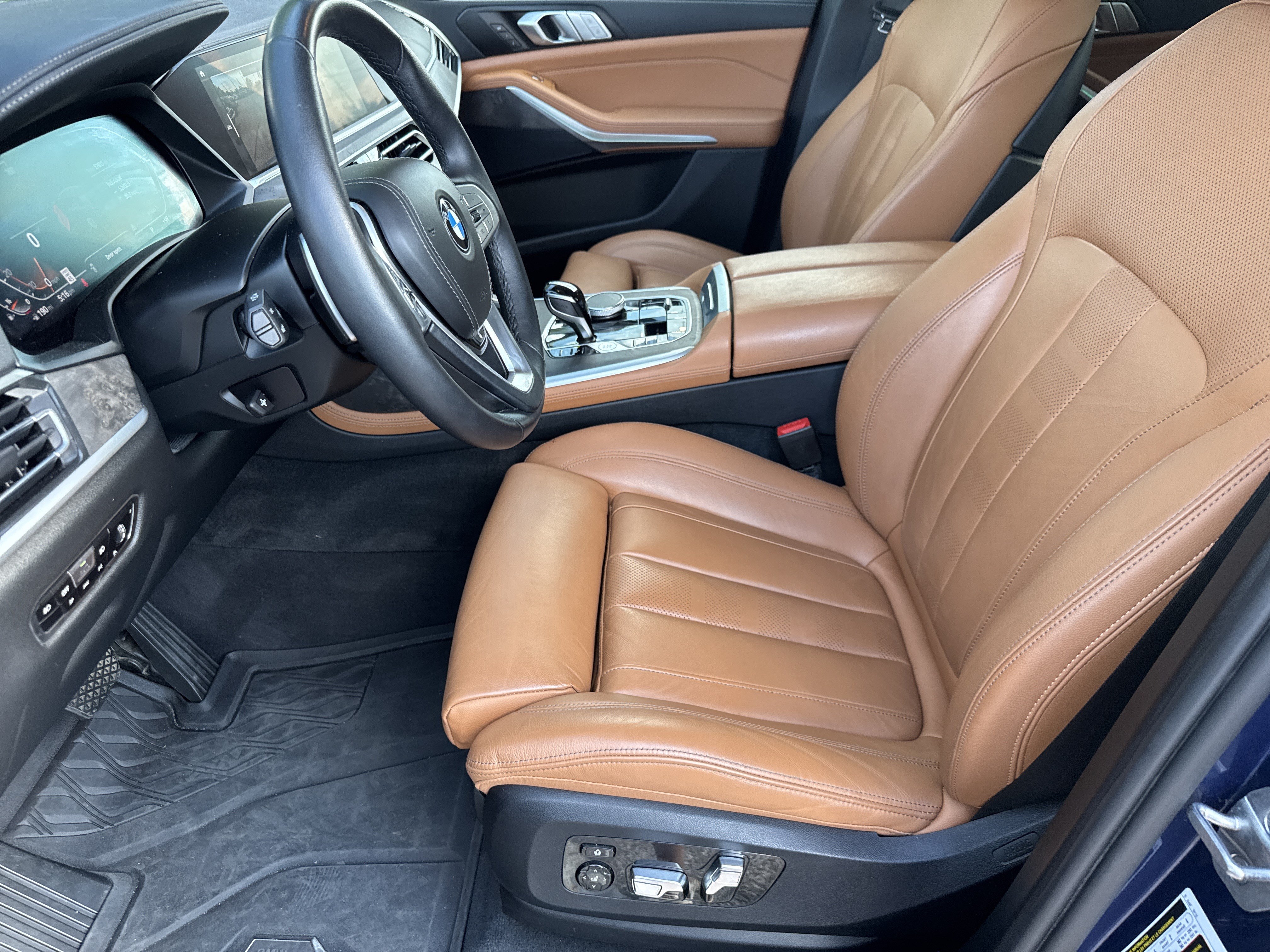 Used 2022 BMW X7 xDrive40i w/ Premium Package AWD/4WD image 10