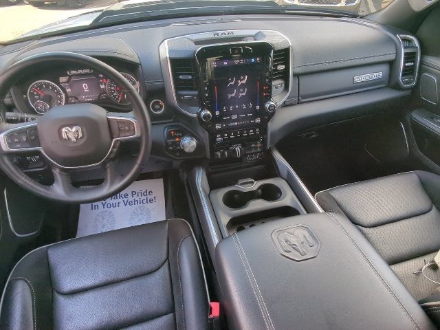 Used 2023 RAM 1500 Laramie AWD/4WD image 16