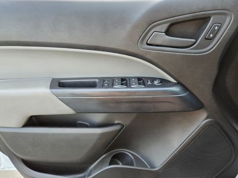 Used 2016 Chevrolet Colorado W/T w/ WT Convenience Package image 31