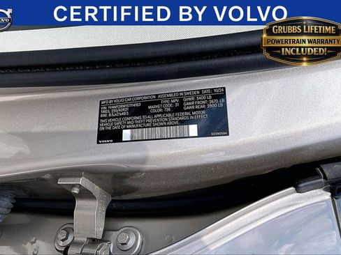 Used 2025 Volvo XC60 B5 Ultra AWD/4WD image 42