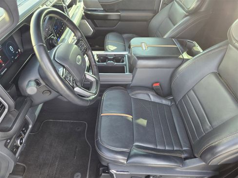 Used 2024 Ford F250 Platinum image 11