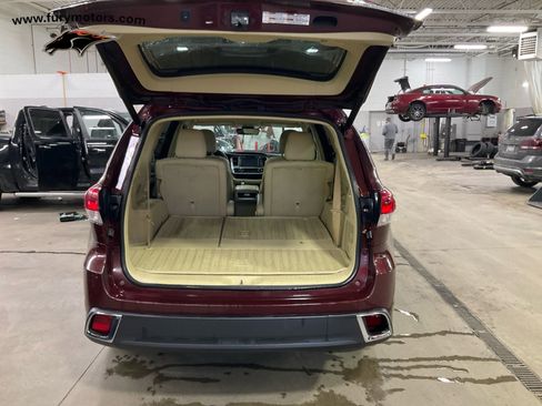 Used 2018 Toyota Highlander Limited image 17