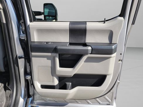 Certified 2020 Ford F250 XL w/ STX Appearance Package image 26