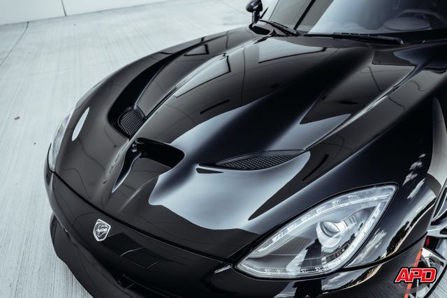 Used 2014 SRT Viper GTS w/ GTS Laguna Interior Package RWD image 29