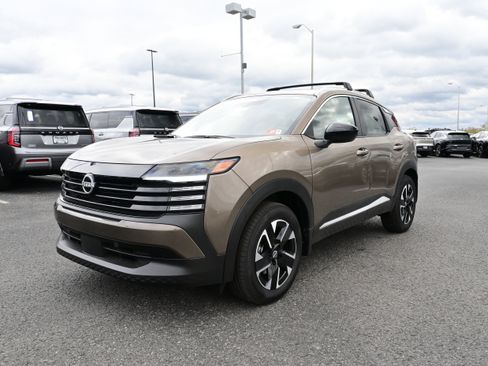 New 2026 Nissan Kicks SV w/ SV Premium Package image 4