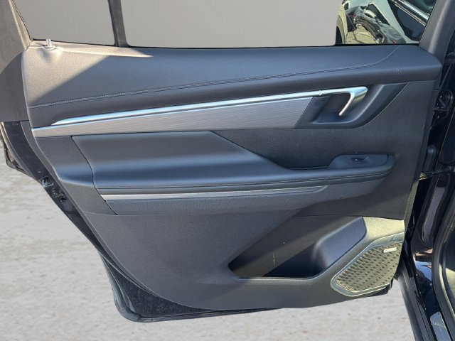 Used 2025 Buick Enclave Preferred FWD image 17