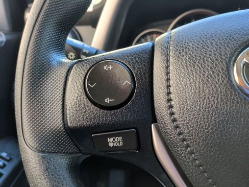 Used 2016 Toyota RAV4 LE image 24