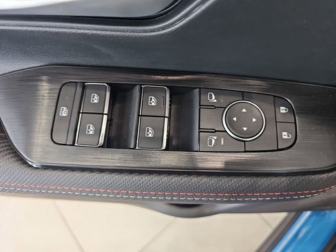 New 2026 Nissan Kicks SR FWD image 31