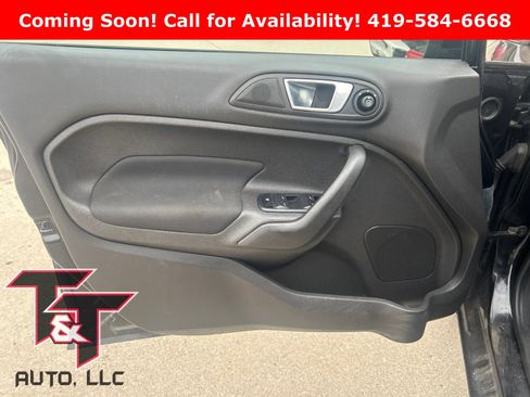 Used 2014 Ford Fiesta SE FWD image 5