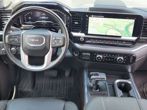 Used 2025 GMC Sierra 1500 SLT AWD/4WD image 27