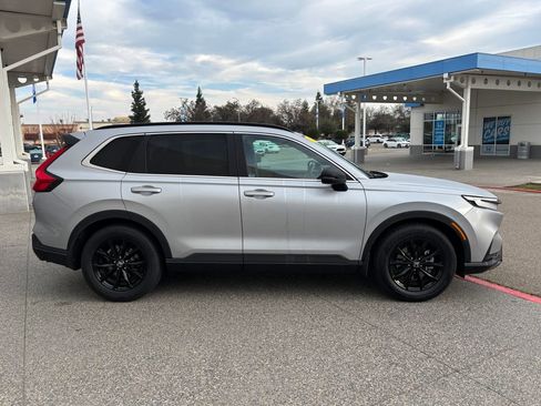 Used 2023 Honda CR-V Sport image 4