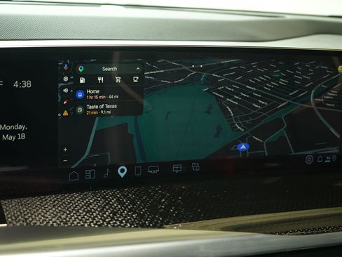 Used 2025 Cadillac Escalade ESV V AWD/4WD image 13