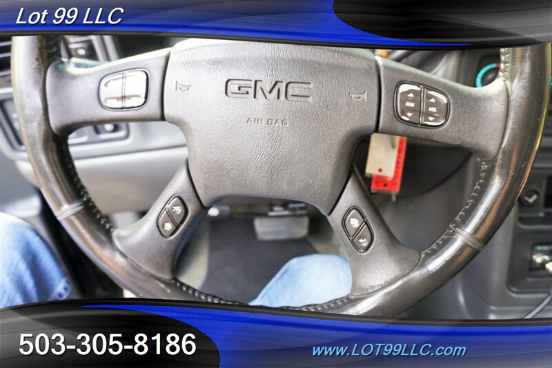 Used 2004 GMC Sierra 2500 SLT w/ Heavy-Duty Power Package AWD/4WD image 24