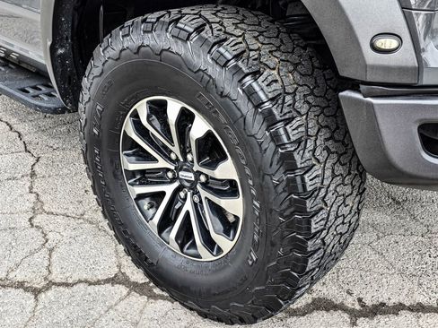 Used 2020 Ford F150 Raptor image 14