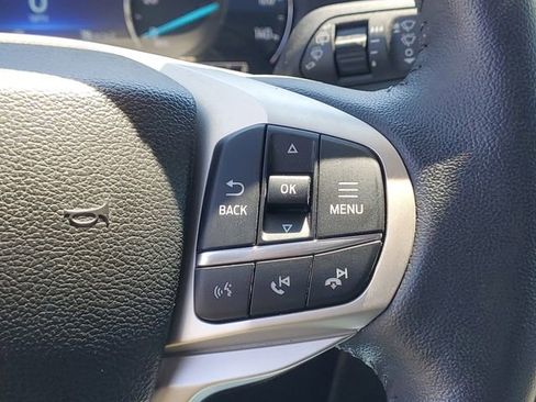 Used 2023 Ford Explorer XLT w/ Equipment Group 202A AWD/4WD image 19