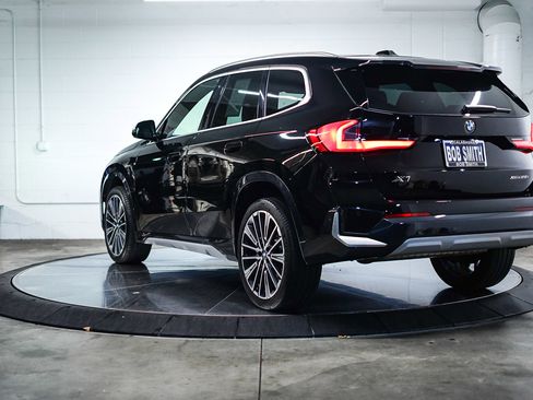 Used 2023 BMW X1 xDrive28i image 4