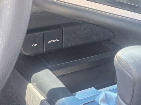 Used 2020 Toyota Camry LE w/ Carpet Mat Package FWD image 33