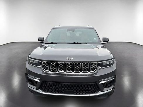 Used 2022 Jeep Grand Cherokee Summit AWD/4WD image 2