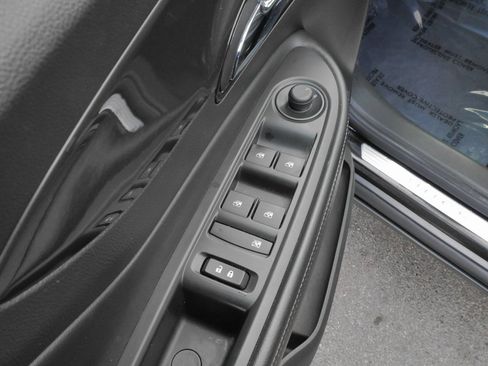 Used 2019 Buick Encore Sport Touring image 20