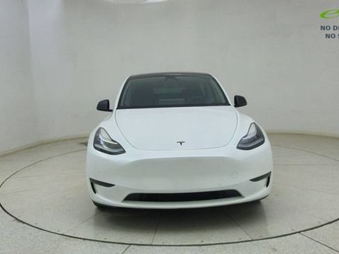 Used 2022 Tesla Model Y Long Range AWD/4WD image 66