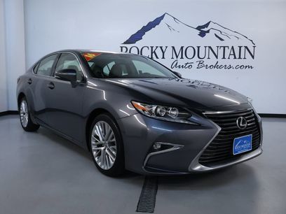 Used 2016 Lexus ES 350 w/ Navigation System Package