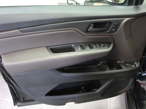 Used 2019 Honda Odyssey EX-L image 18