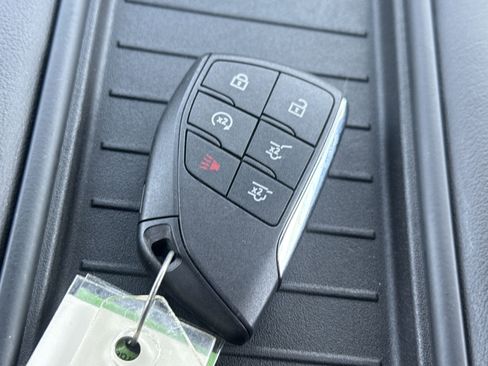 Used 2022 Chevrolet Tahoe LT w/ Luxury Package image 32