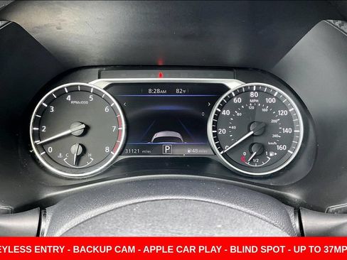 Used 2023 Nissan Sentra SR w/ Electronics Package FWD image 13
