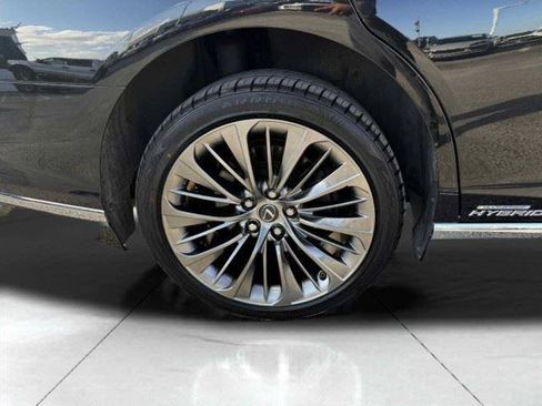 Used 2018 Lexus LS 500h w/ Luxury Package RWD image 50
