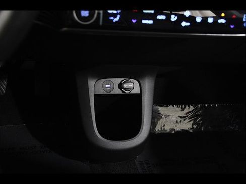 Certified 2024 Hyundai Ioniq 5 Limited AWD/4WD image 17