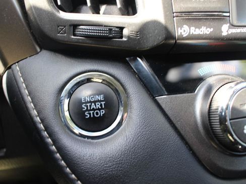 Used 2014 Toyota RAV4 Limited w/ Technology Package AWD/4WD image 22
