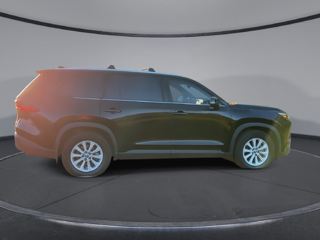 Used 2025 Toyota Grand Highlander AWD Hybrid image 9