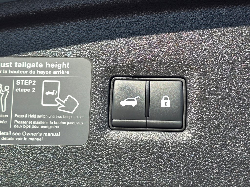 Used 2023 INFINITI QX55 Sensory w/ Lighting Package AWD/4WD image 23