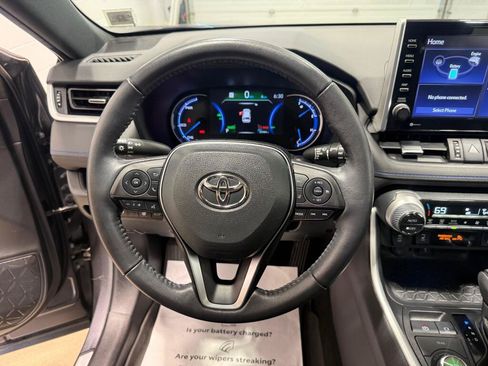 Certified 2022 Toyota RAV4 XSE w/ XSE Grade Weather Package AWD/4WD image 26