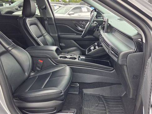 Used 2022 Lincoln Corsair FWD image 16