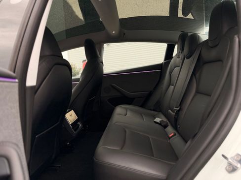 Used 2025 Tesla Model 3 Long Range RWD image 19