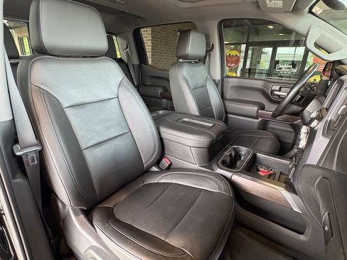 Used 2019 GMC Sierra 1500 SLT w/ SLT Premium Package AWD/4WD image 31