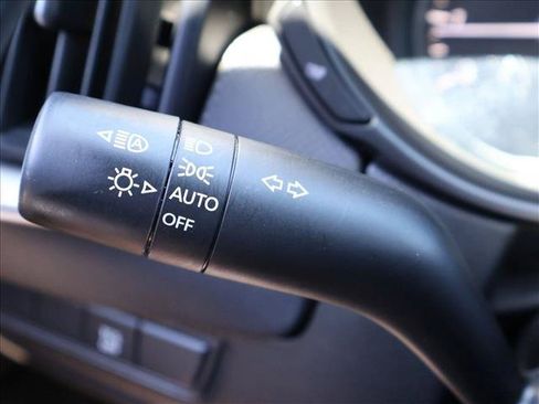 Used 2025 MAZDA CX-50 AWD 2.5 S w/ Preferred Package image 16