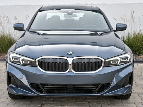 Used 2025 BMW 330i xDrive Sedan AWD/4WD image 2