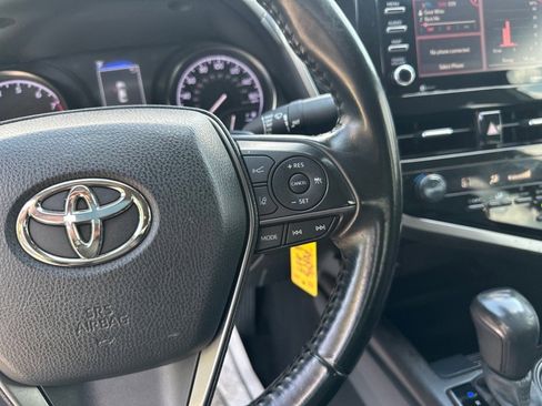 Used 2021 Toyota Camry SE image 26