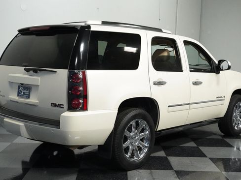 Used 2009 GMC Yukon Denali image 11