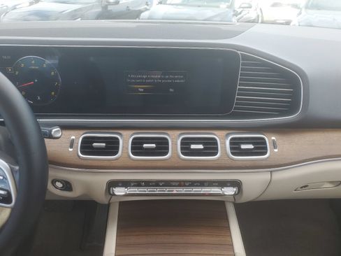 Used 2020 Mercedes-Benz GLE 350 4MATIC image 10