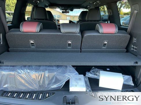 New 2026 INFINITI QX80 Autograph AWD/4WD image 30