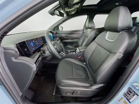 Used 2025 Hyundai Santa Cruz Limited AWD/4WD image 25