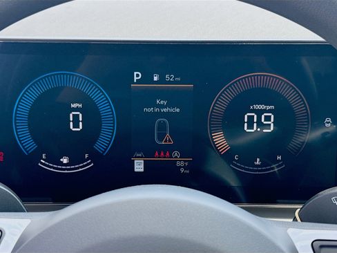 New 2026 Hyundai Tucson SEL FWD image 9