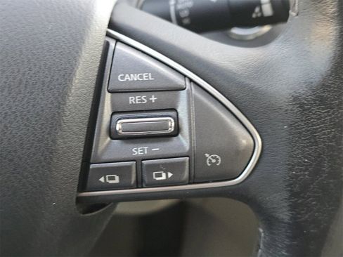 Used 2016 INFINITI Q50 3.0t Premium w/ Driver Assistance Package image 18