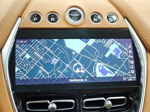 Used 2023 Aston Martin DBX AWD/4WD image 18