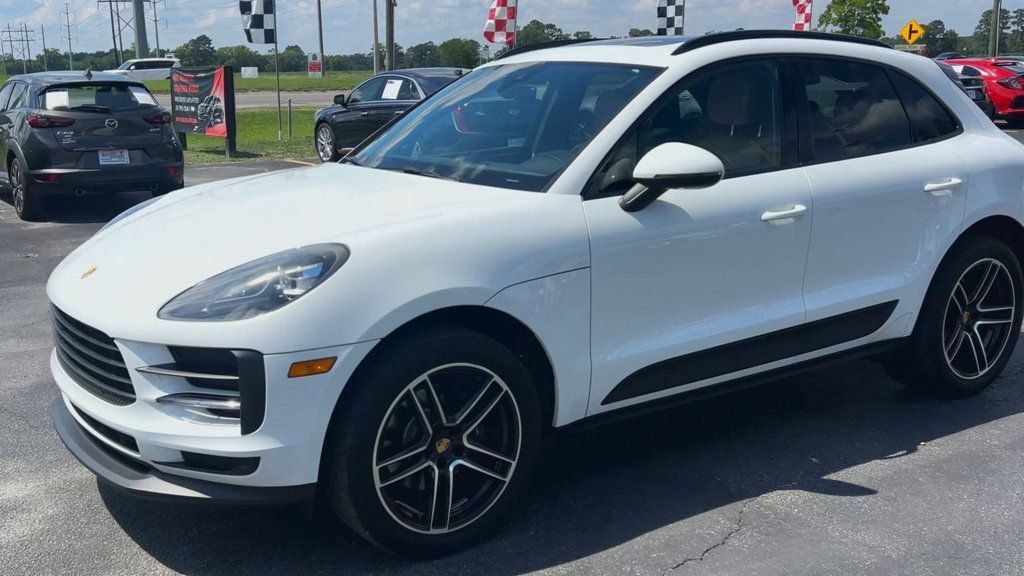 Used 2020 Porsche Macan AWD/4WD image 4