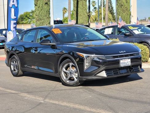 Used 2025 Kia K4 FWD image 2